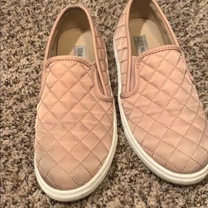 Steve Madden casual slip ons